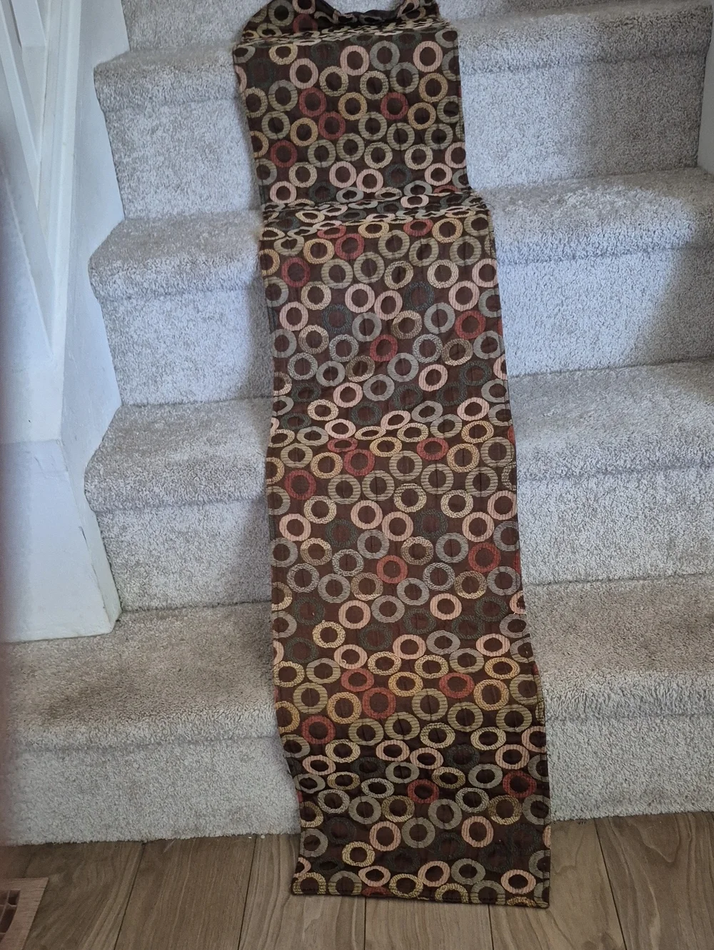 Long Geometruc Circles Table Runner 68x13